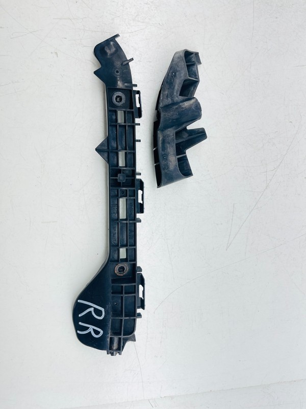 2011–2014 Lexus CT200h Rear Right Bumper Bracket Support OEM 52575-76010