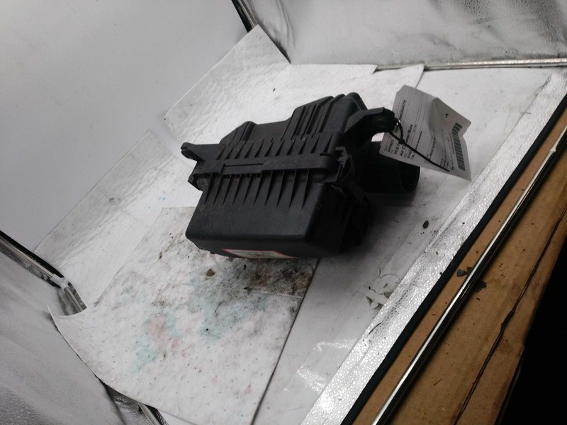 2016 KIA FORTE Air Cleaner Assembly OEM 28110A5300 Silver 123K Miles