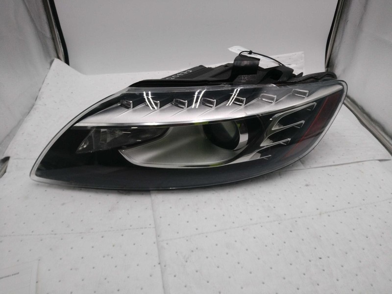 Used Left Headlight Assembly fits: 2015 Audi Q7 halogen Left Grade A