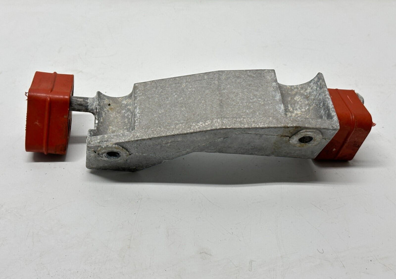 ✅ 2019-2023 RAM 1500 4WD 5.7L LOWER EXHAUST DOWNPIPE BRACKET W/ HANGER SET OEM