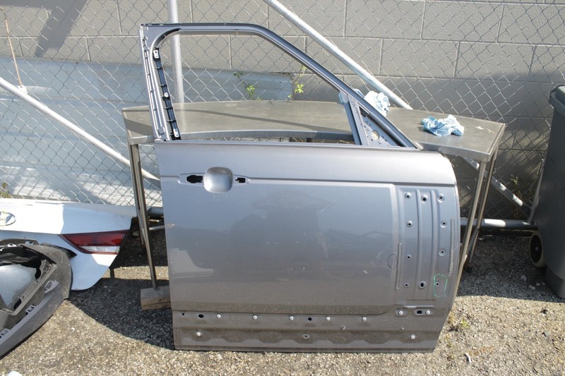 2013-2020 RANGE ROVER L405 FRONT RIGHT DOOR SHELL NICE OEM