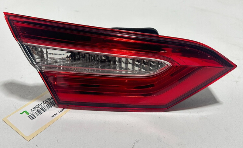 2018-20 Toyota Camry LE Inner Taillight Lamp Assembly Rear Left Driver Side OEM
