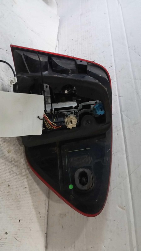 2008 Mercedes ML-Class Left Tail Light Assembly OEM 17002 - Used, 163k Miles