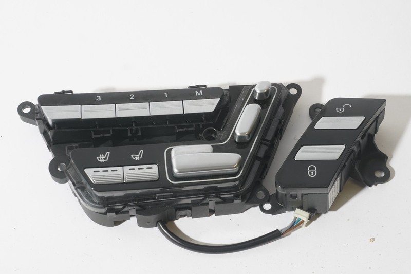 2011-2013 Mercedes Benz S550 W221 Front Right Passenger Seat Control Switch OEM