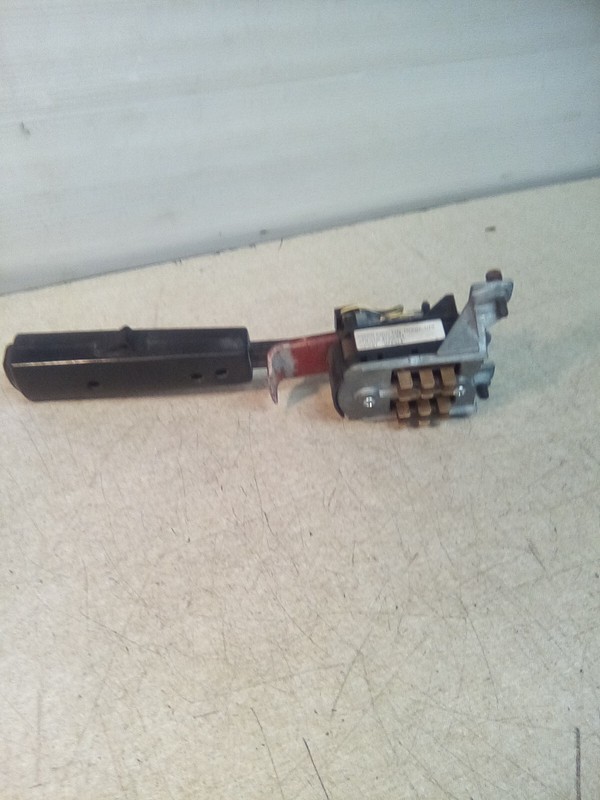 Mack CXU613 Volvo 82406821 Turn Signal Switch