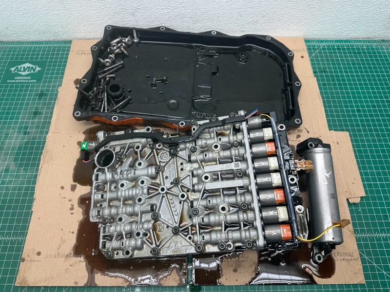 14-16 BMW 428i 8HP-45 AUTOMATIC TRANSMISSION CONDUCTOR PLATE VALVE BODY OEM