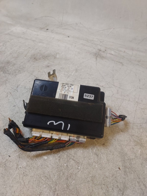 09 10 KIA OPTIMA Chassis Brain Box Body Control BCM 95400-2GF20 oem