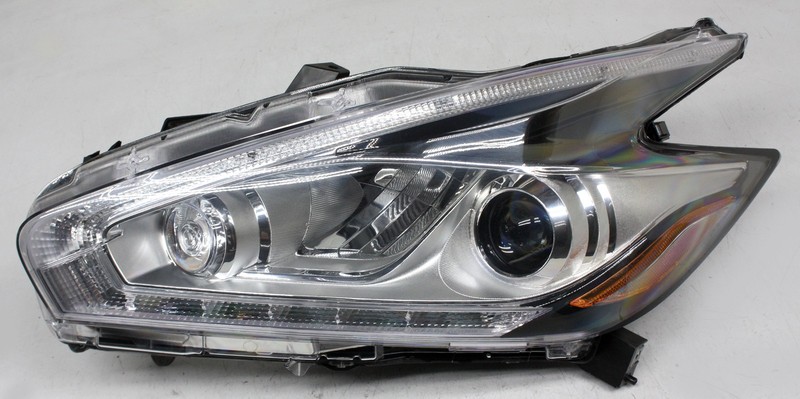 OEM Left Driver Side LED Headlamp For Nissan Murano (3.5L) Chrome 26060-9UE5C