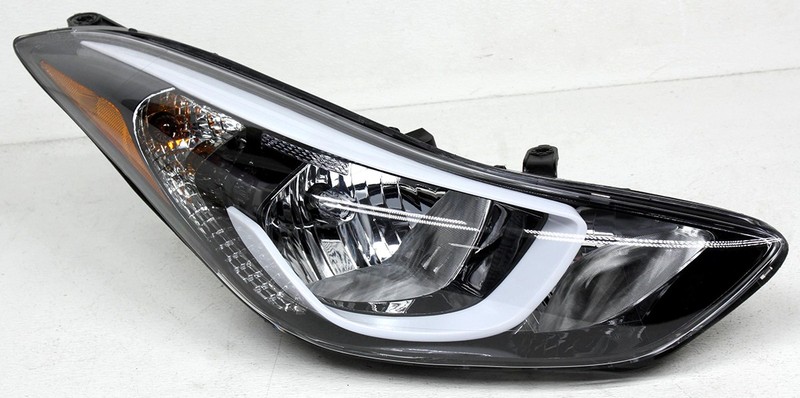 OEM Right Passenger Halogen Headlamp For Hyundai Elantra 92102-3Y500 Tab Missing