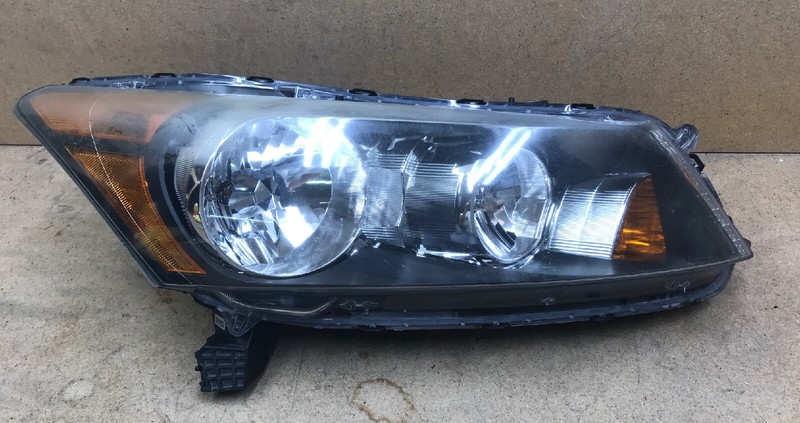2008 09 10 11 2012 Honda Accord Sedan Right Passanger Side Headlight Halogen OEM