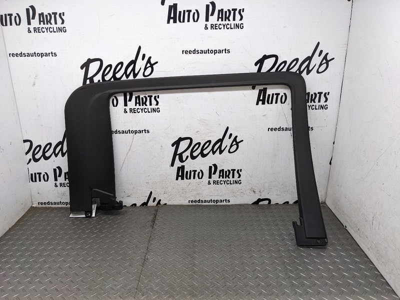 2019-2024 CHEVROLET SILVERADO 1500 CREW CAB REAR LEFT DOOR WINDOW FRAME TRIM OEM