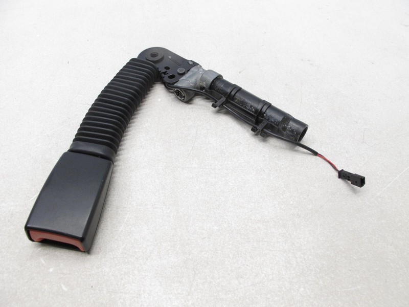 09-17 BMW F10 528i 535i 760i M5 SEATBELT SEAT BELT BUCKLE FRONT RIGHT OEM 031224