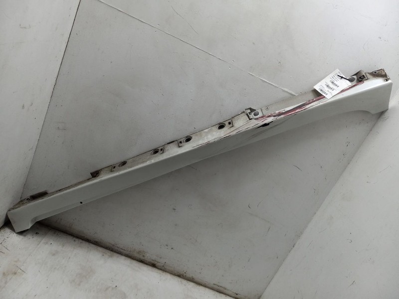 2015 TOYOTA PRIUS PLUG-IN 1.8L FWD AT PASSENGER SIDE ROCKER PANEL MOULDING
