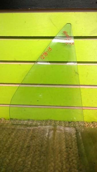 92 TOYOTA COROLLA DX SDN PASSENGER RIGHT REAR VENT GLASS OEM 1278-15