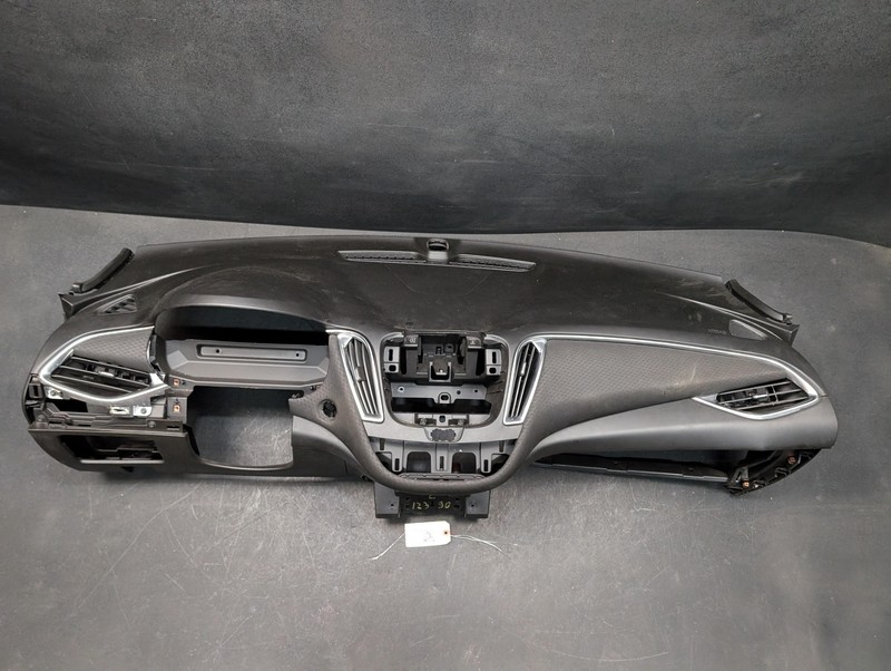 Dashboard Instrument Panel 2021 Chevrolet Malibu 84679695 2019 2020 2022