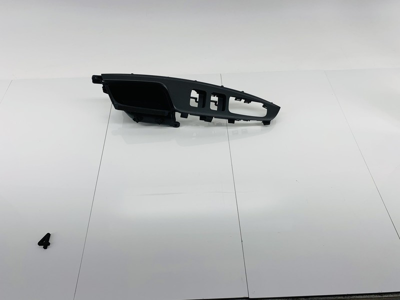 16-18 KIA OPTIMA FRONT LEFT DRIVER SIDE DOOR PANEL WINDOW SWITCH BEZEL TRIM OEM
