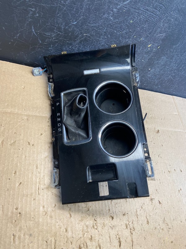 2011 - 2014 Ford Edge Center Console Cup Holder Shifter Bezel Trim OEM ac9252 DG