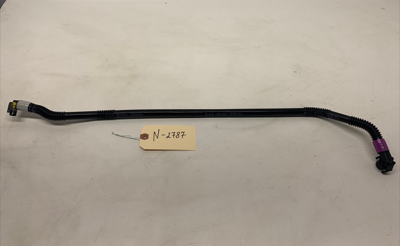 18-23 Tesla Model 3 Main Battery Cooling System Pipe Hose 1521562-00 2787 B91