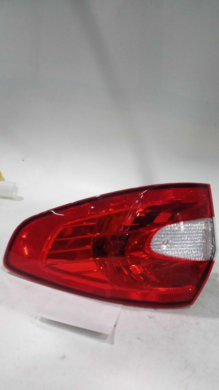 2012 Ford Fiesta Right Tail Light Assembly Blue OEM 455882 111K Miles