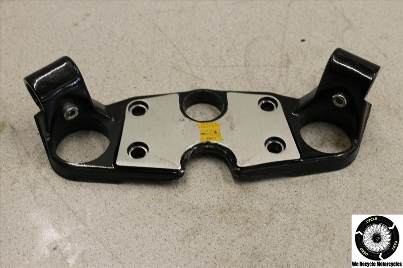 1995 SUZUKI RF 900 R HANDLEBAR TRIPLE TREE MOUNT BRACKET CLAMP OEM 95 RF900