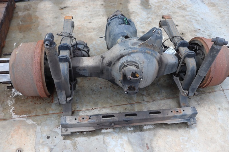 2019-2023 VOLVO VNL 760 REAR FIRST AXLE DIFF ASSEMBLY MERRITOR 21620848 OEM