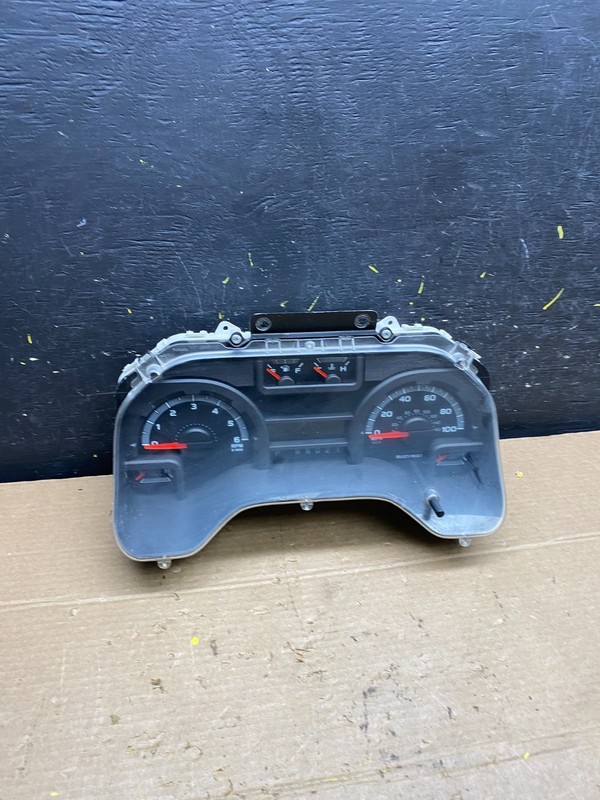 2010 Ford E150 E250 E350 VAN Gauge Speedometer Cluster w9587 DG
