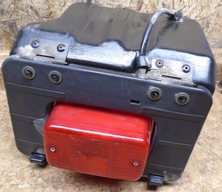 1987 Honda TRX350 TRX 350 4x4 Fourtrax Rear Back Storage Box Trunk Lid Light 86