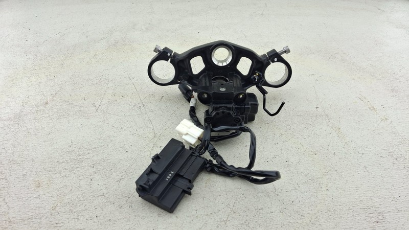 24-25 KAWASAKI NINJA 500 EX500 FRONT FORKS SHOCK SUSPENSION see pictures