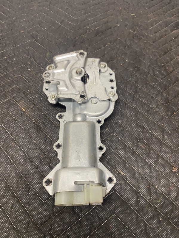 1990 G30 Van Right Front Window Motor