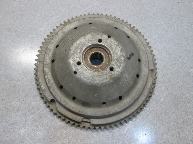 581006 Evinrude Johnson Outboard Flywheel 85 100 125 Hp 1972