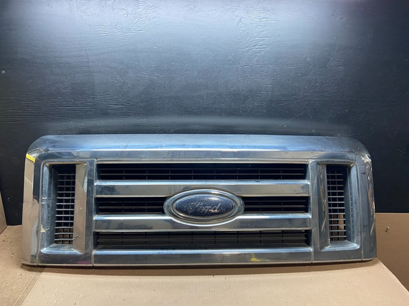 2008 to 2014 Ford Econoline E150 E250 Front Upper Chrome Grill Grille Oem E8604