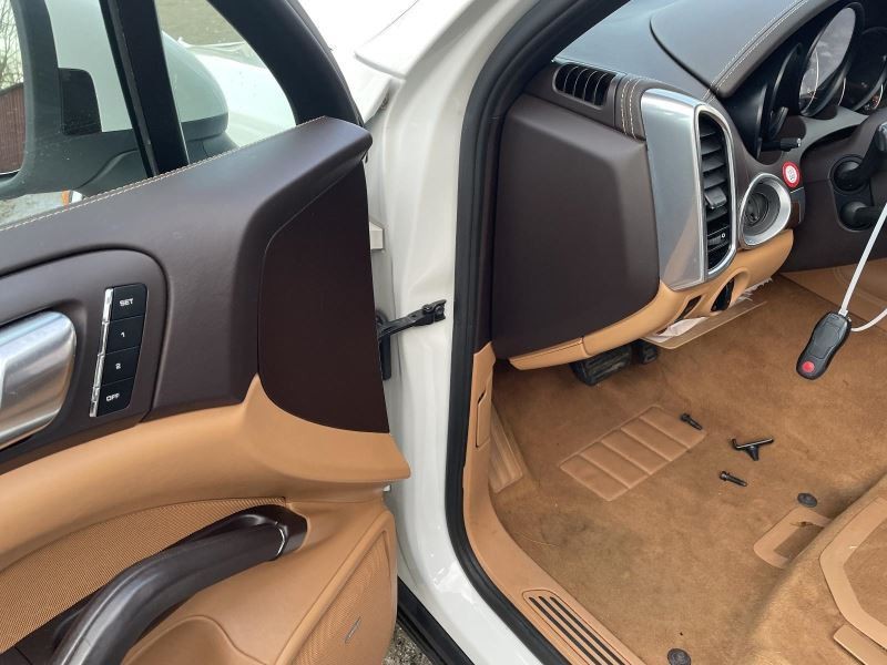 LEFT A-PILLAR WHITE PC: 0Q -BASE- FITS 2012 PORSCHE CAYENNE 36388