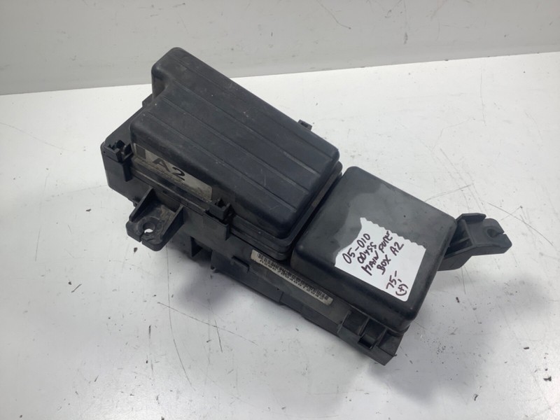 05-010 Honda Odyssey Main Fuse Relay Box 38250-SHJ-A21 OEM