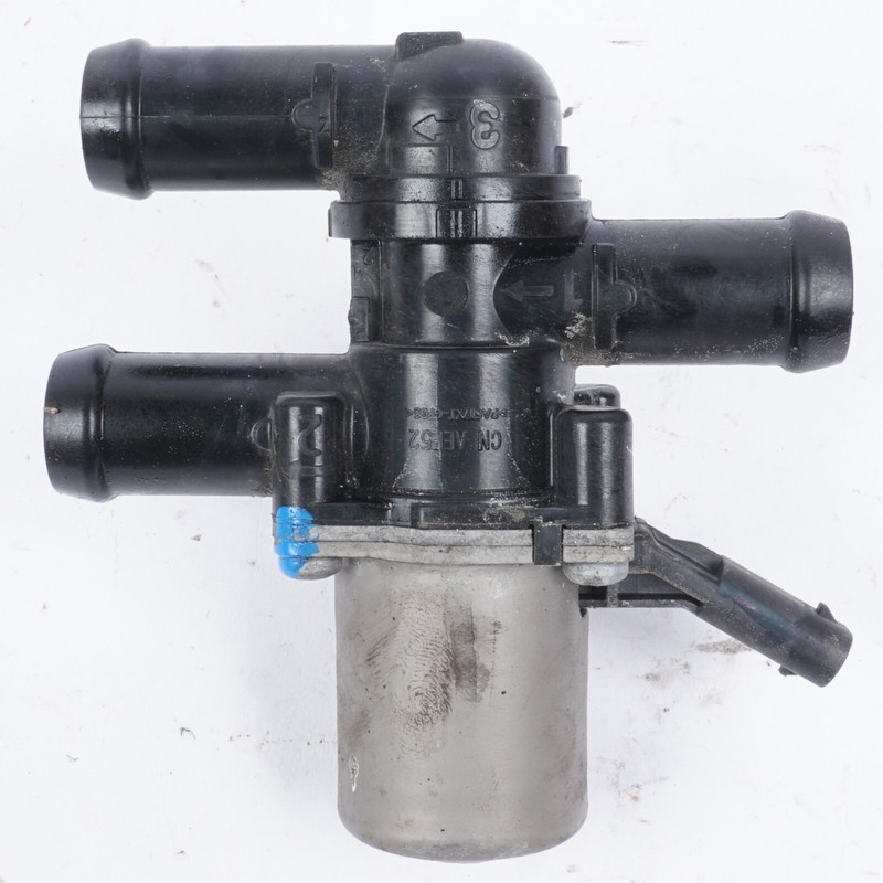 2021-2023 Polestar 2 Heater Water Valve 31684222OEM