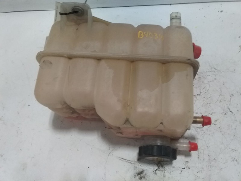 Coolant Reservoir Classic Style Fits 99-07 SIERRA 2500 PICKUP 3382856