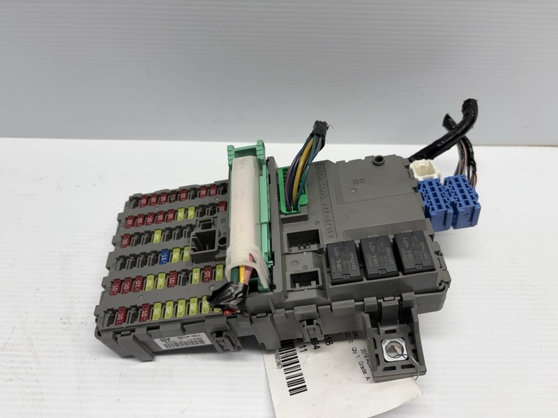 2018-2020 HONDA ACCORD POWER DISTRIBUTION FUSE RELAY BOX BLOCK INSIDE OEM