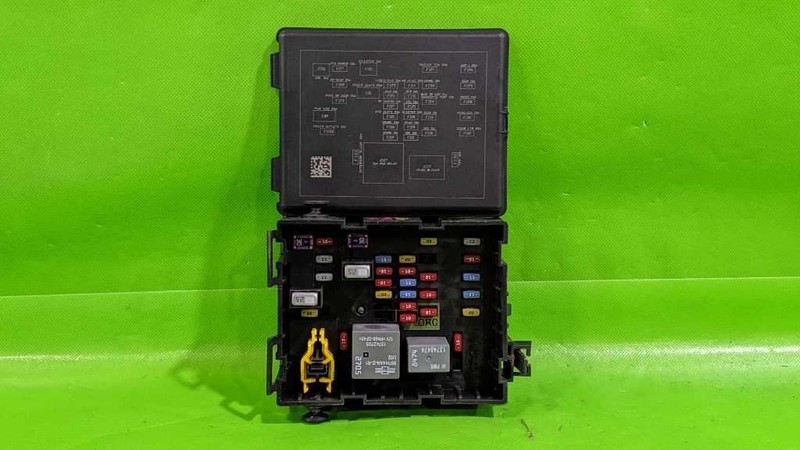 12-19 JOURNEY FUSE BOX OEM 4585-7