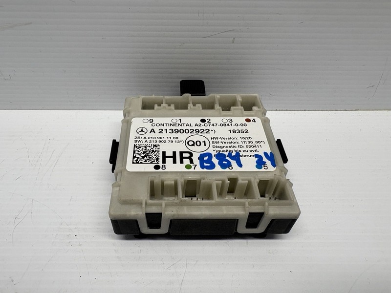 2019 - 2021 MERCEDES C300 W205 REAR RIGHT DOOR CONTROL MODULE OEM A2139002922