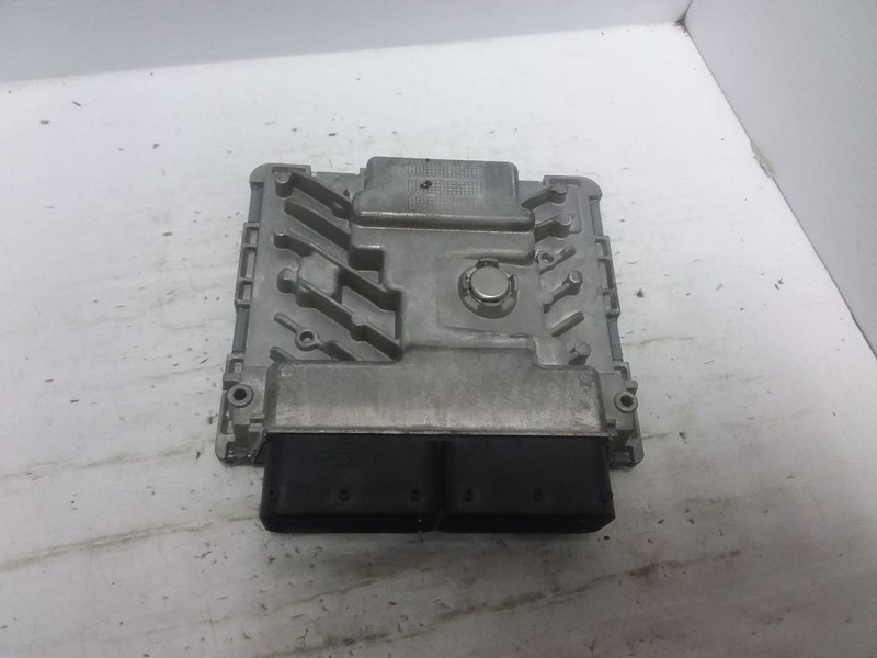 Engine ECM Electronic Control Module 1.8L Engine ID Cpra Fits 17 PASSAT 1562091