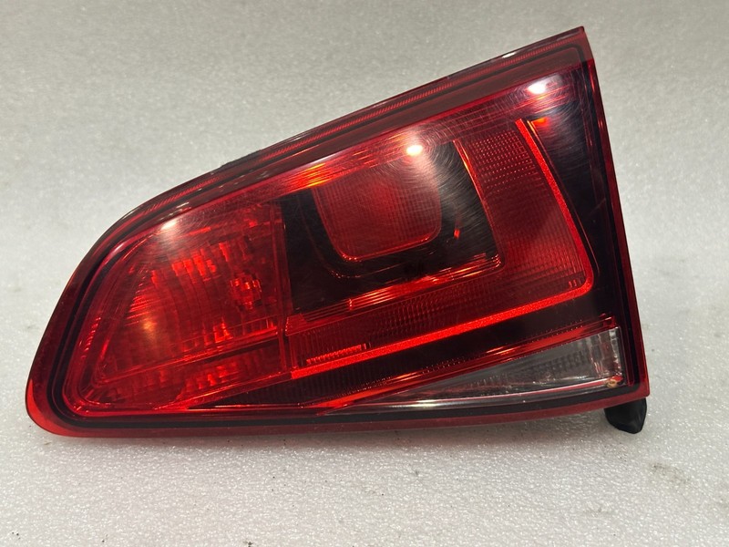 2015-2017 VOLKSWAGEN GOLF TAIL LIGHT INNER TRUNK PASSENGER RIGHT HALOGEN OEM