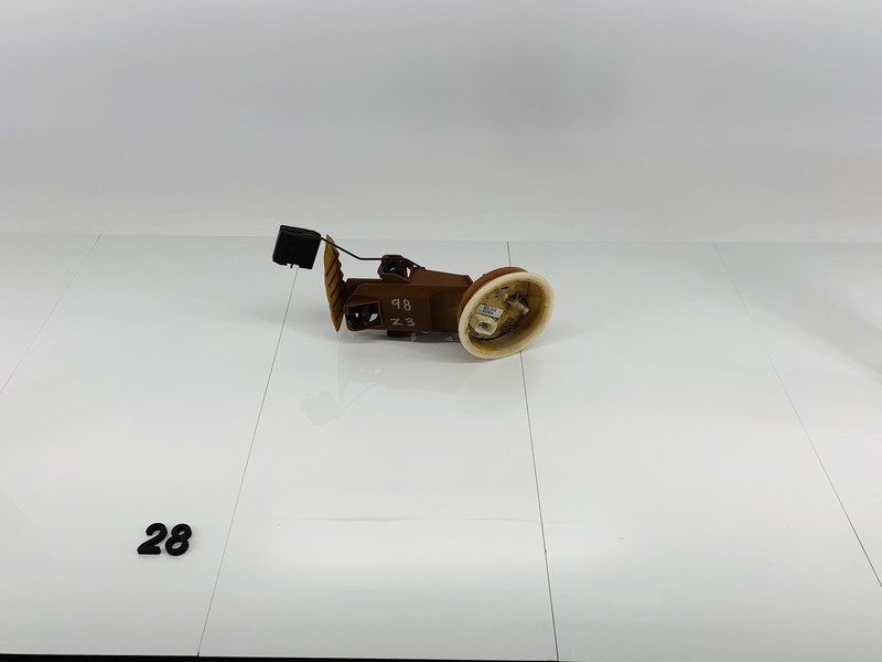 96-02 BMW Z3 ROADSTER 1.9L L4 GAS ENGINE MOTOR FUEL TANK PUMP & LEVEL SENSOR OEM