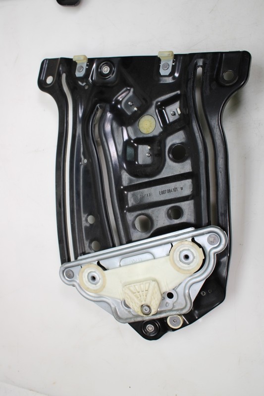 OEM 2011 - 2018 BMW F12 M6 640i 650i Rear Left Quarter Window Regulator w/ Motor
