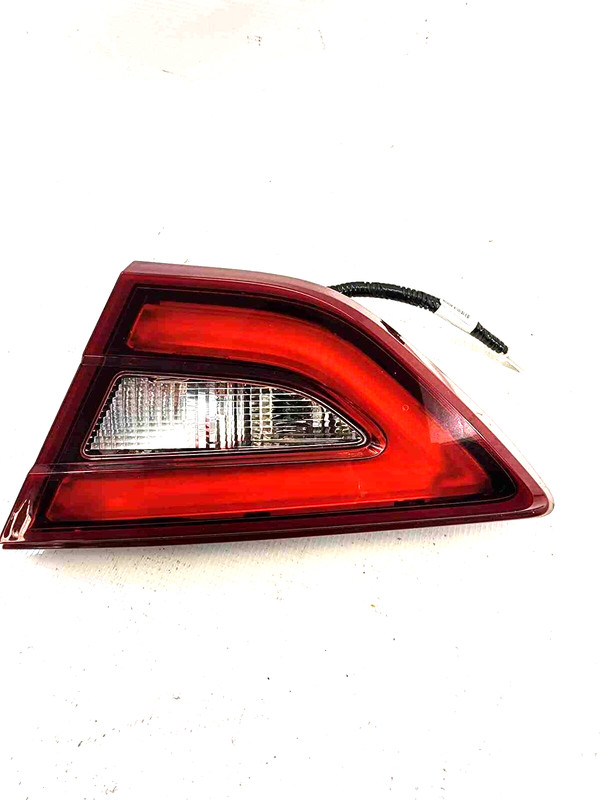 2017 Nissan Maxima RH Passenger Side Tail Light Lid Mounted 265404RA1A