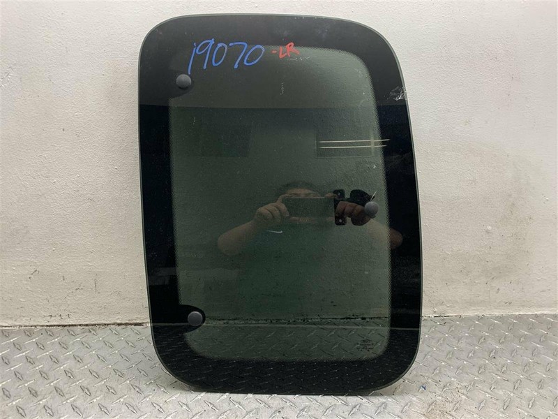 97-98 FORD F150 DRIVER LEFT QUARTER GLASS WINDOW FLIP TYPE OEM F65Z-1829701-AF