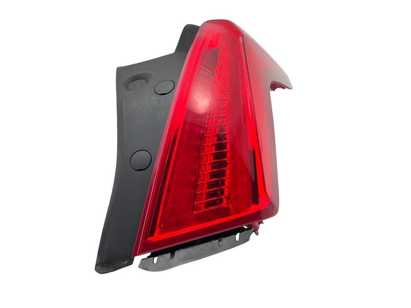 2017-2019 Cadillac XT5 Right Passenger Side Taillight Quarter Mounted
