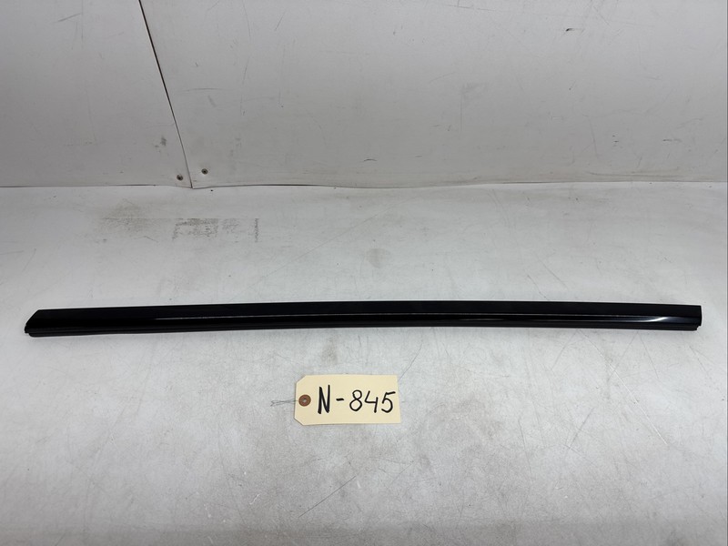 ⚡️21-23 TESLA MODEL S PLAID DOOR OUTER BELT LEFT FRONT OEM 1600171-00 845 U8