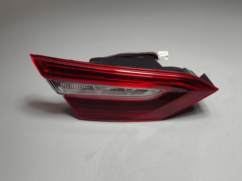 2018 TOYOTA CAMRY REAR LEFT DRIVER SIDE INNER TAILLIGHT LAMP FULL LED OEM