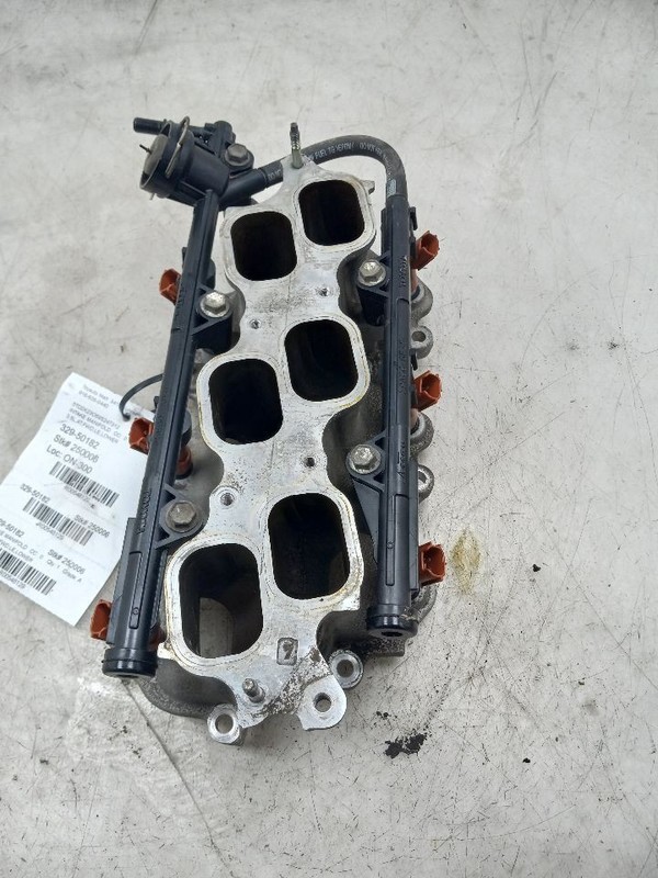 07 08 09 10 TOYOTA SIENNA LE 3.5L LOWER INTAKE MANIFOLD 2GRFE