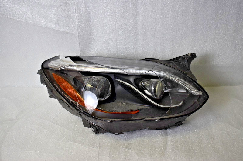 2017-2020 MERCEDES-BENZ W172 SLC-CLASS RIGHT LED HEADLIGHT BARE A 1729064001 OEM