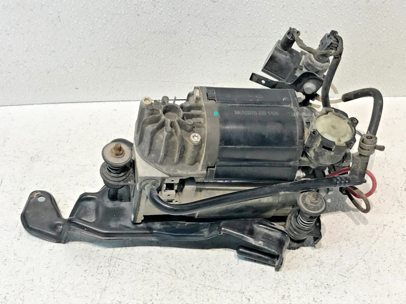 2005 Mercedes W219 CLS500 Air Airmatic Suspension Compressor Pump OEM